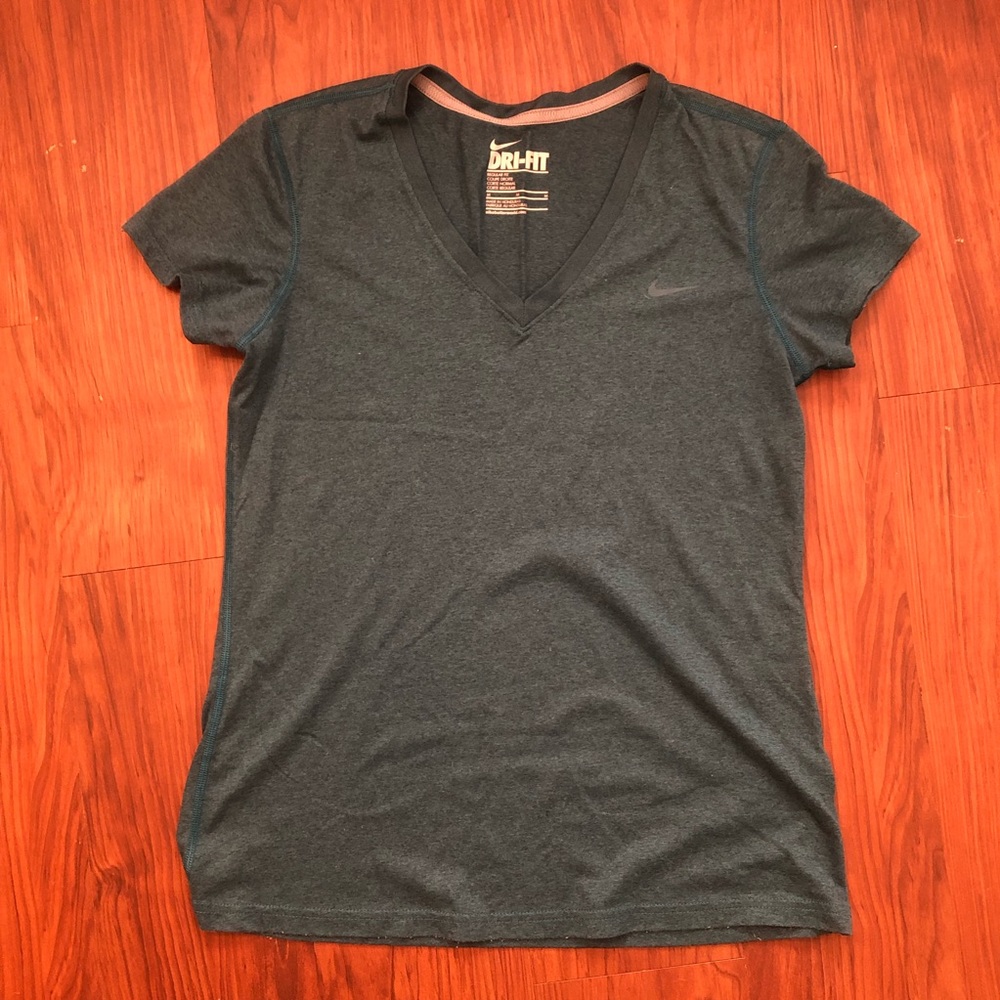 Green Nike dri-fit tee